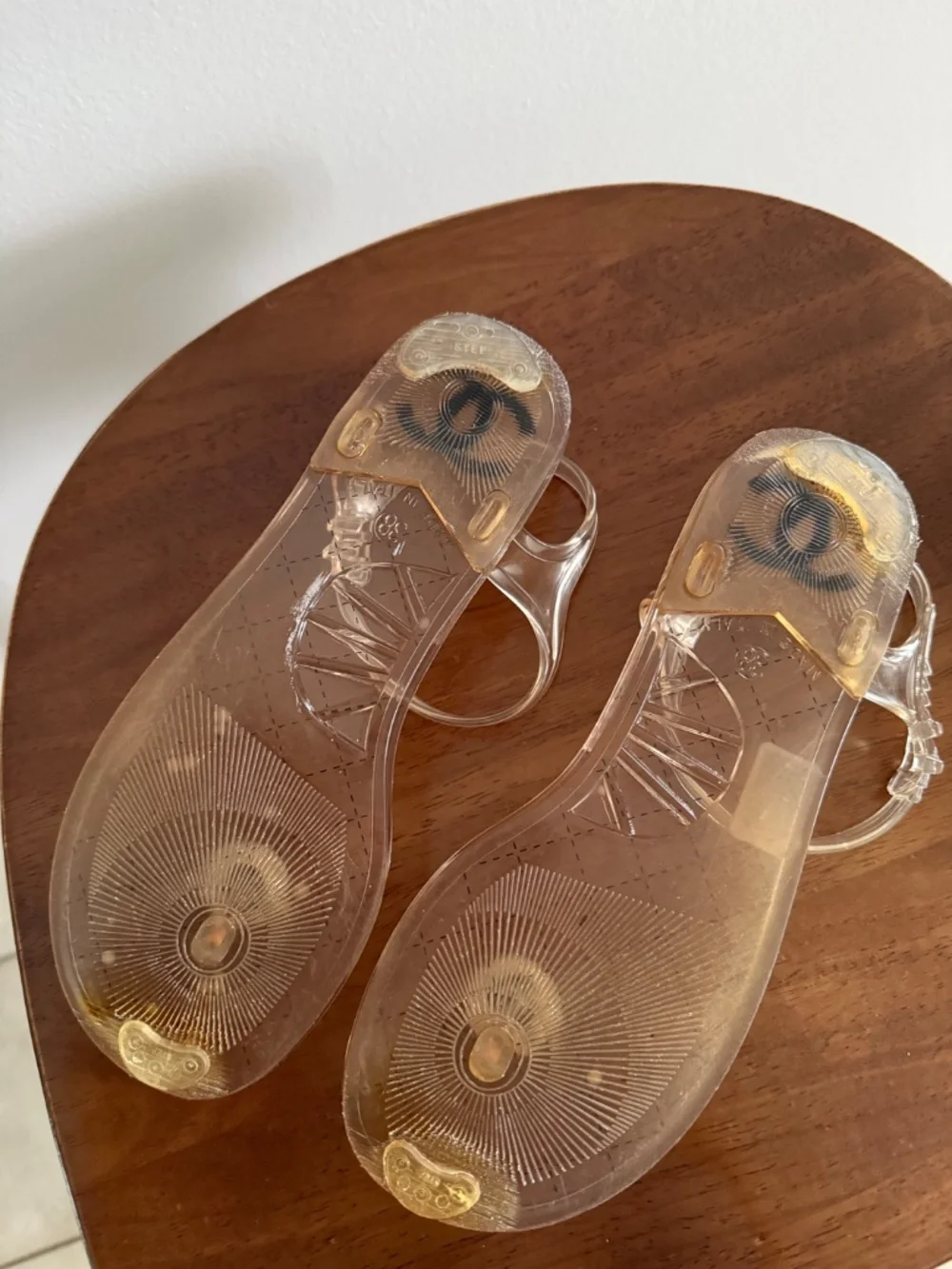 Vintage CHANEL Interlocking CC Diamond Jelly Sandals | Euro 38
